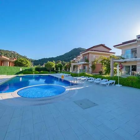 Golden Golf Villalari Hotel Sarıgerme