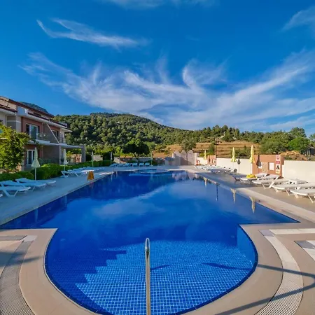 Golden Golf Villalari Hotel Sarıgerme