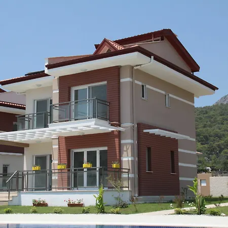 Villa Golden Golf Villalari *