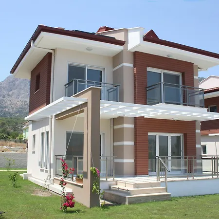 Golden Golf Villalari Villa *