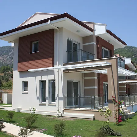 Villa Golden Golf Villalari *