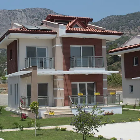 Villa Golden Golf Villalari *