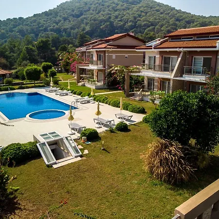 Golden Golf Villalari Villa *